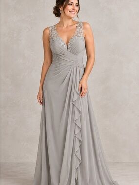 JJ’s House Silver Lace Chiffon Formal Evening Maxi Dress Gown Size 12 NWT